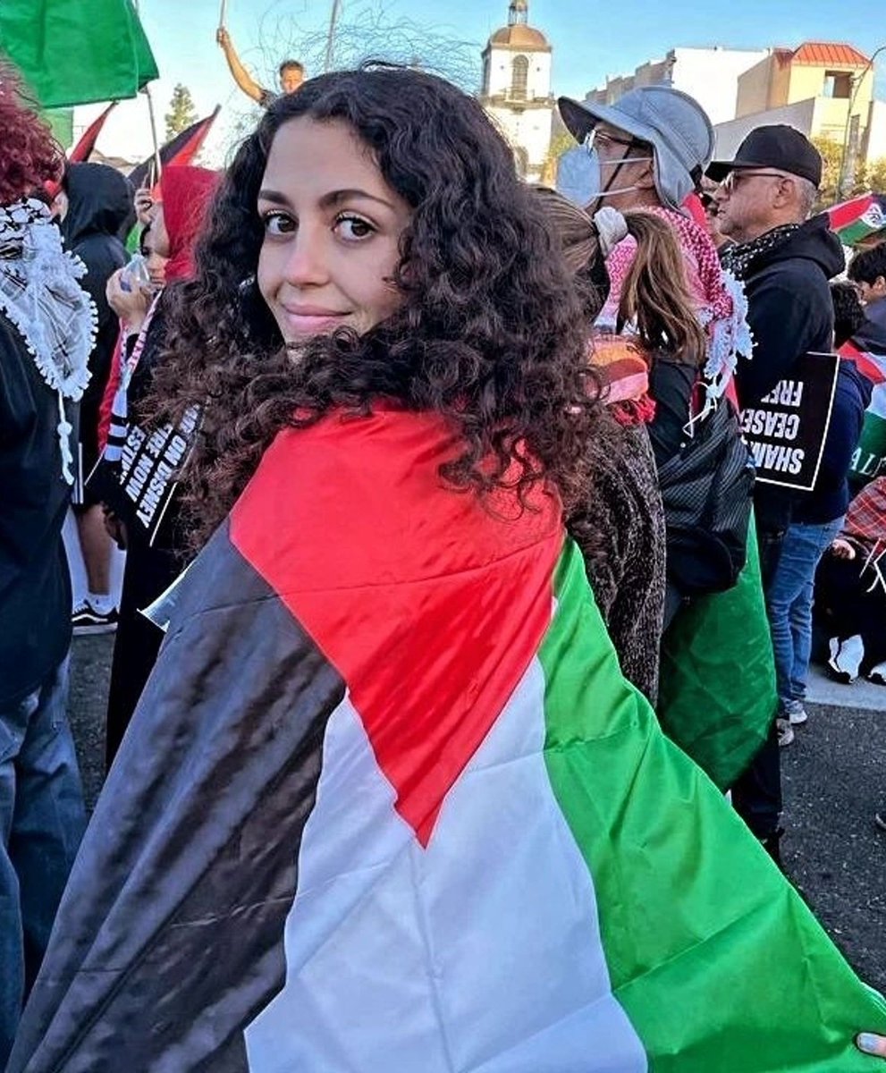 A los que me dejaron de seguir por mi férreo apego a la causa Palestina 
, no vine a ganar seguidores.

Viva Palestina ✊🇵🇸