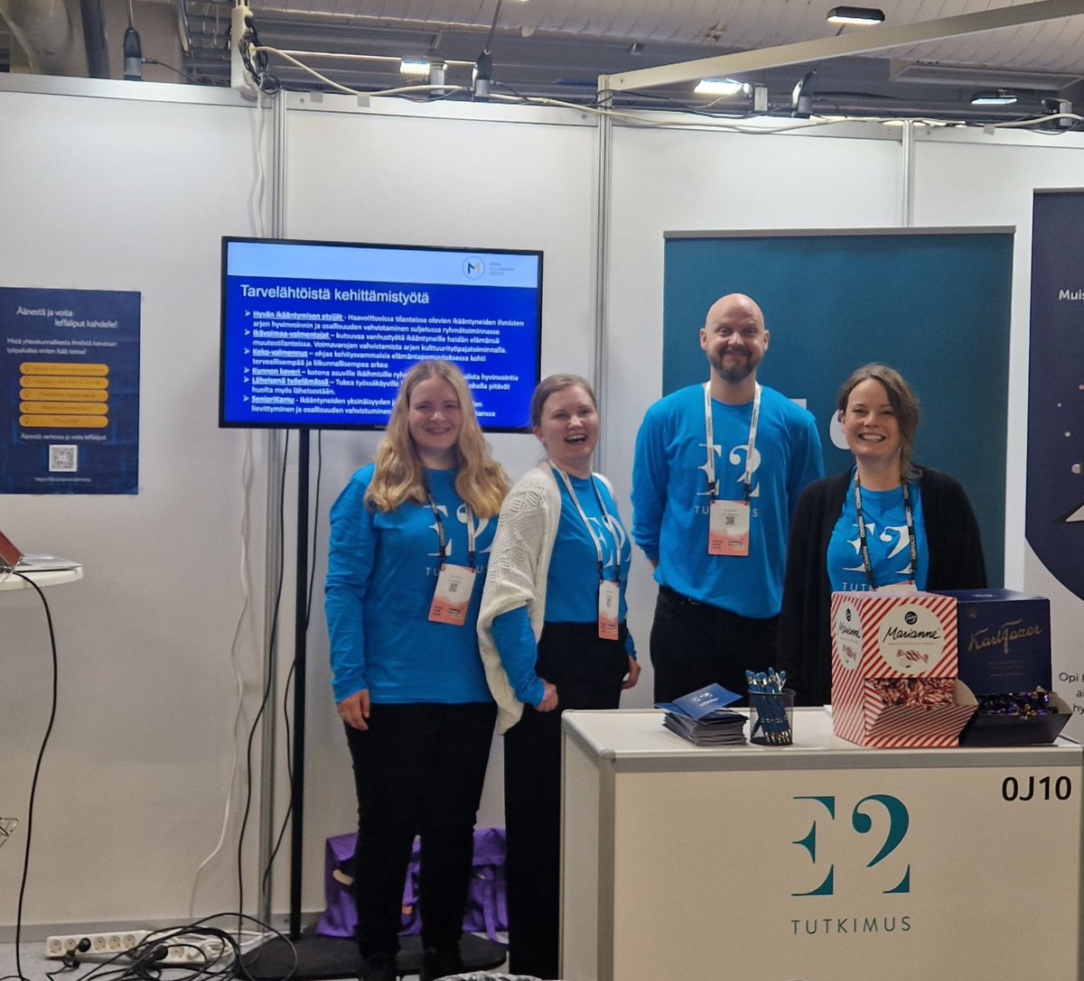 Hei kaikki Kuntamarkkinoilla kävijät. Tätä iloista porukkaa kannattaa jututtaa. #tutkimuspalvelut <a href="/e2_tutkimus/">E2 Tutkimus</a>