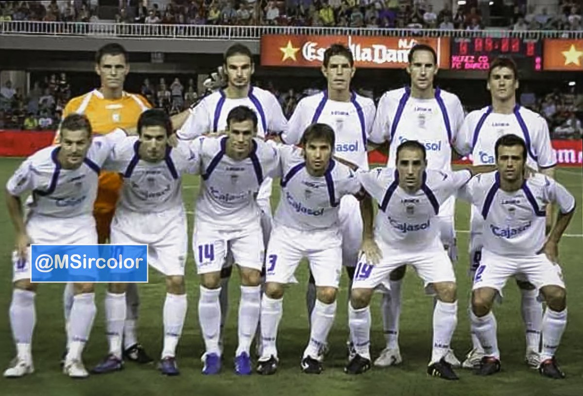 MSircolor's tweet image. Foto del @FCBarcelonaB 2 @XerezCD_OFICIAL 1 (5-9-10) temporada 2010-11 #Lledó #Lombán #Barber #Moreno #Bermejo;;#Antoñito #OscarDíaz #Capi #Mendoza #Capdevila #Redondo. El entrenador era #JaviLópez