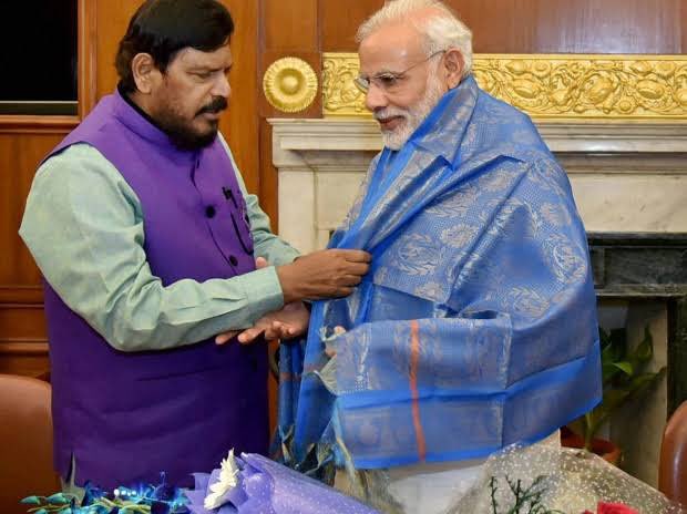 RamdasAthawale's tweet photo. देश के यशस्वी प्रधानमंत्री, 140 करोड़ भारतीयों की आशा के केंद्र, श्री @narendramodi जी को 75वें जन्मदिन की हार्दिक बधाई एवं शुभकामनाएं।

आपने देश को दी है एक नई पहचान,
विश्व पटल पर बढ़ाया भारत का मान।
आपकी नीतियों से गरीबों का हुआ कल्याण,
तभी तो आप हैं भारत की असली शान।

आपके बिना ‘विकसित भारत’ की कल्पना है अधूरी,
देश के लिए आप हैं सबसे ज़्यादा ज़रूरी।
मोदी जी को जन्मदिन की हार्दिक बधाई,
आपके कारण देश में नई चेतना है आई