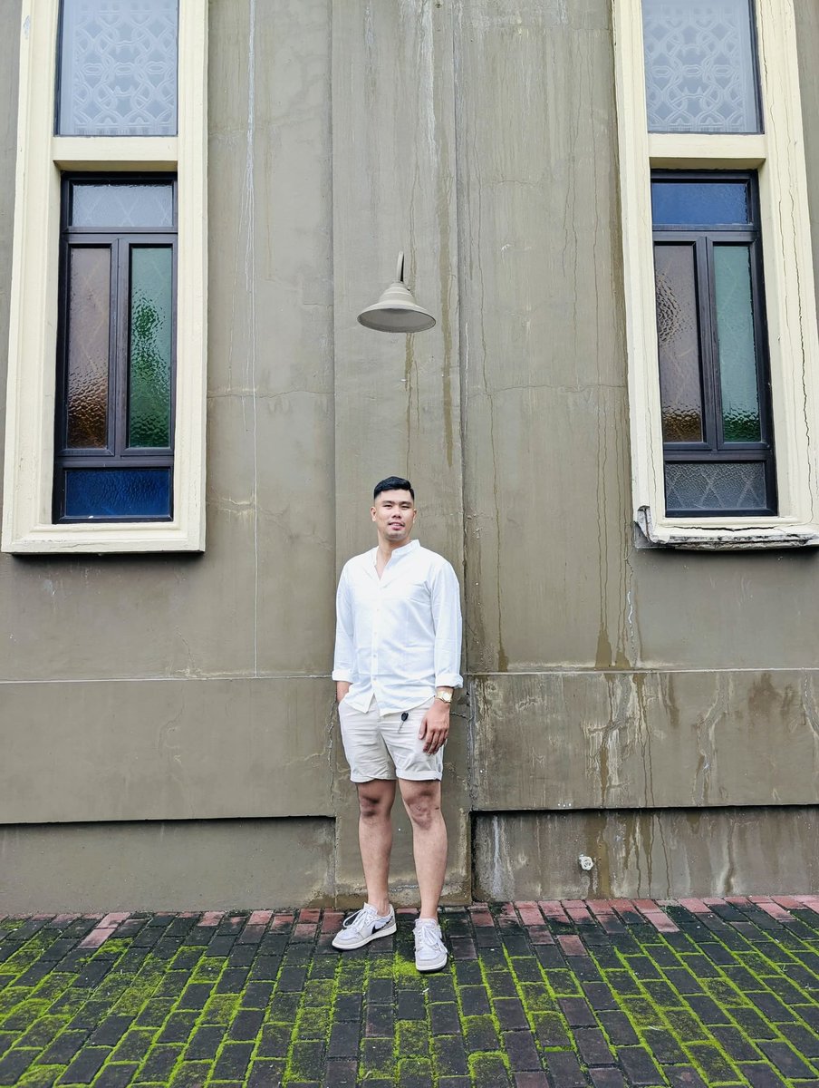 handsbryan24's tweet image. For the ninong na naman ang person 
Fyi po apat na yan baka mag hanap pa kayo ng iba🤣