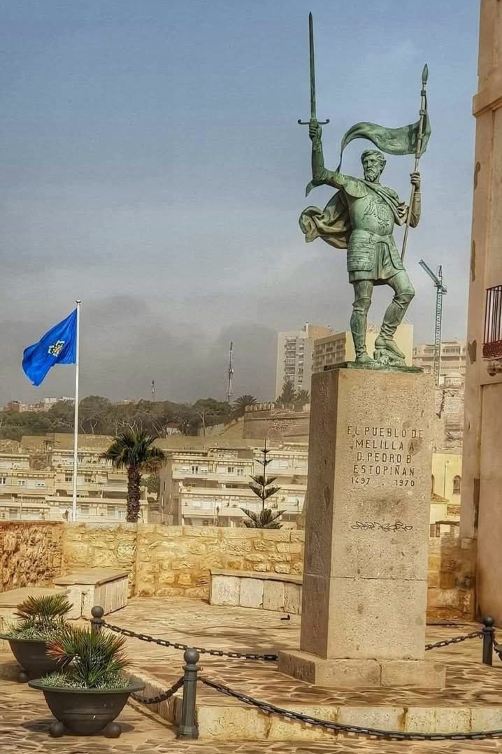PlataformaMillanAstray (@plataformamill1) on Twitter photo #BuenosDías, #España y <a href="/PlataformaMill1/">PlataformaMillanAstray</a> #MillánAstray.
Hoy #17deSeptiembre, #DíaDeMelilla, no pasamos por alto nuestro amor a la antigua #Rusadir, a ese nuestro #Tercio #GranCapitán que a muchos nos enseñó #LaLegión #Legión y en el que, voluntarios, servimos a nuestra #Patria #BuenosDías, #España y <a href="/PlataformaMill1/">PlataformaMillanAstray</a> #MillánAstray.
Hoy #17deSeptiembre, #DíaDeMelilla, no pasamos por alto nuestro amor a la antigua #Rusadir, a ese nuestro #Tercio #GranCapitán que a muchos nos enseñó #LaLegión #Legión y en el que, voluntarios, servimos a nuestra #Patria