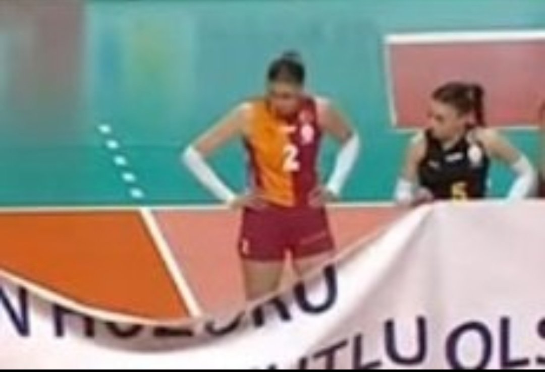 İlkin Aydın'ın babası Amedsporda yardımcı antrenörmüş. Anladınız mı şimdi neden Türk polis teşkilatı pankartını tutmadığını 🙂 Sanırım Hırt