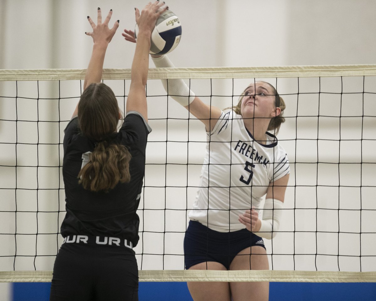 marcus_scheer's tweet image. In the late MUDECAS Volleyball A Division Semifinal, Freeman defeats EMF (9/16/25).

More photos/coverage in Thursday's edition of the Beatrice Daily Sun.

#nebpreps #MUDECAS @Freeman_Falcons