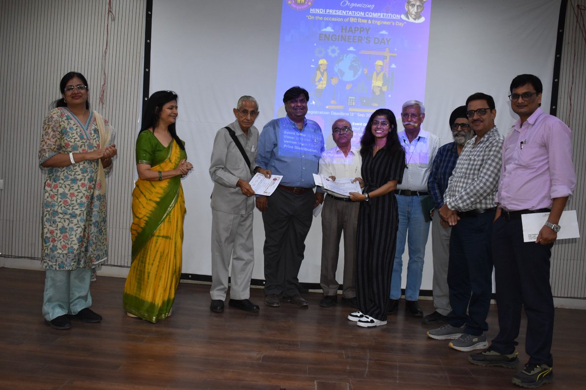 UnivofDelhi's tweet image. Hindi Diwas and Engineer’s Day Celebrated at Faculty of Technology, University of Delhi
Delhi, 15 September 2025:
To read more - du.ac.in/index.php?mact…
