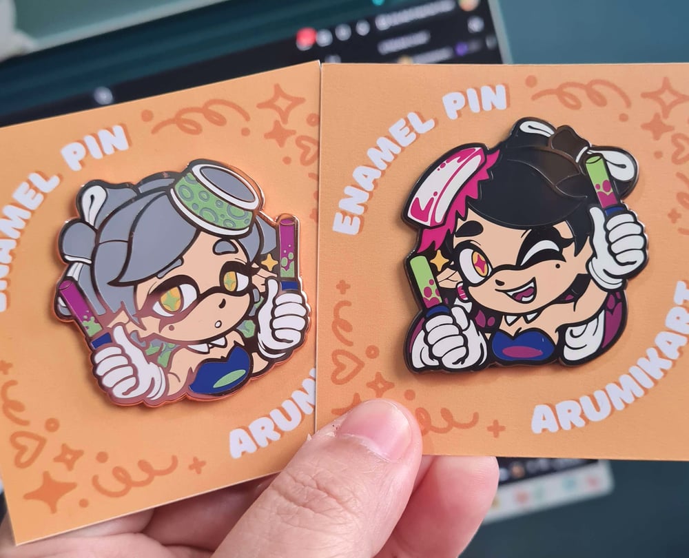Hello, sorry to ask for help, but my sh0p has been heavily affected by the tariffs, if someone outside the US wants to buy my stuff, if would really help alot. Not only do I not have income this month, I also owe money to refunds 🥱