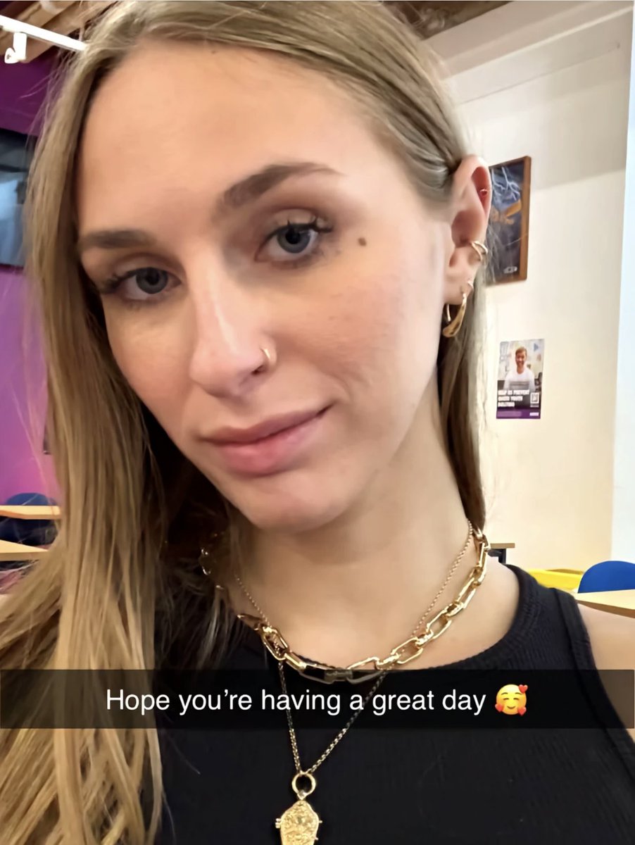 Angelcore0's tweet image. Squishy face