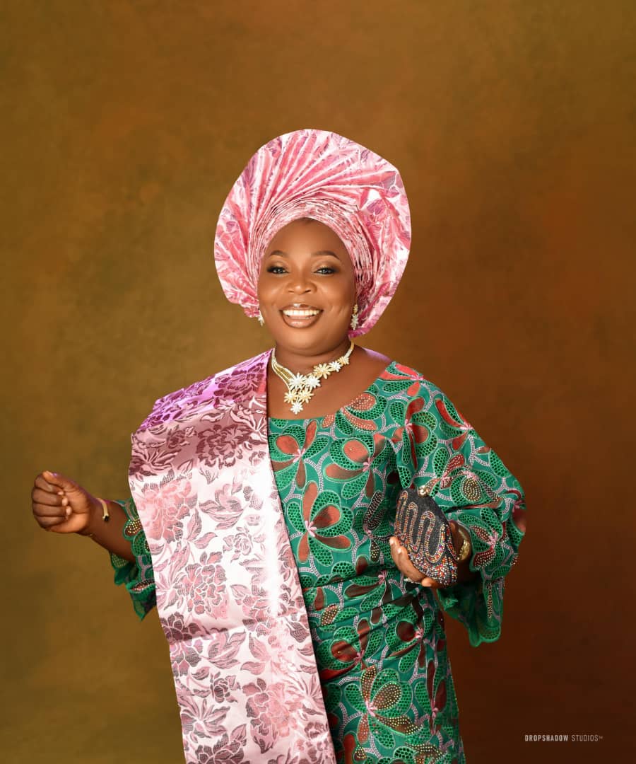 Happy birthday to my sweetest mum🥰
You are not just a sweet mum to me but also to your husband.
Thank you for teaching us the act of being a good wife and mother 😍
Thank you for always cooking delicious meals for me every weekend 🥰
Thank you for always teaching us the act of