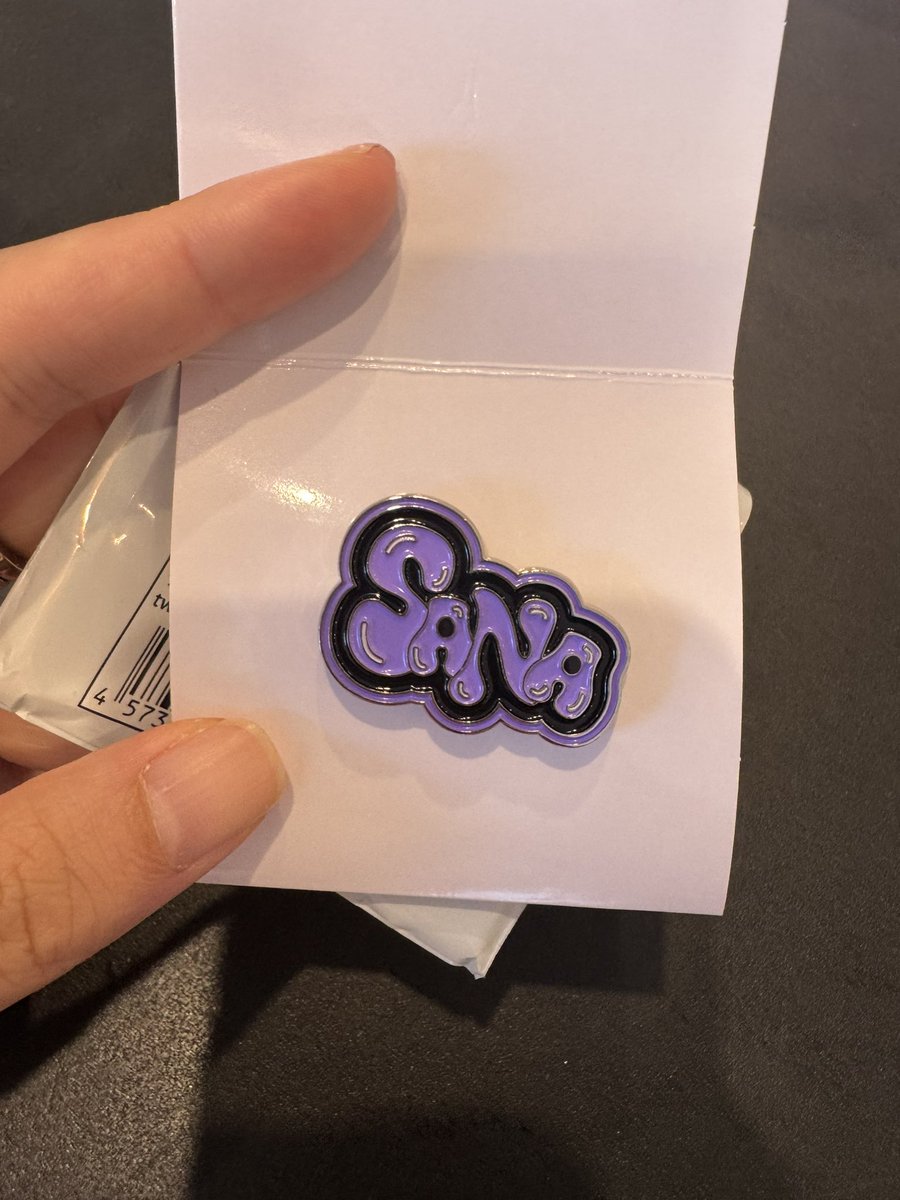 noir0521's tweet photo. TWICE THIS IS FOR グッズ ピンバッジ ピンバッチ 交換

【譲】 
ピンバッジ： さな

【求】
ピンバッジ： ダヒョンorジヒョ

本日東京ドームでの交換希望です。
お気軽にお声掛けください！

#TWICE交換 
#TWICE_THISISFOR_WORLD_TOUR_IN_JAPAN https://t.co/XWvgm2Vw8L