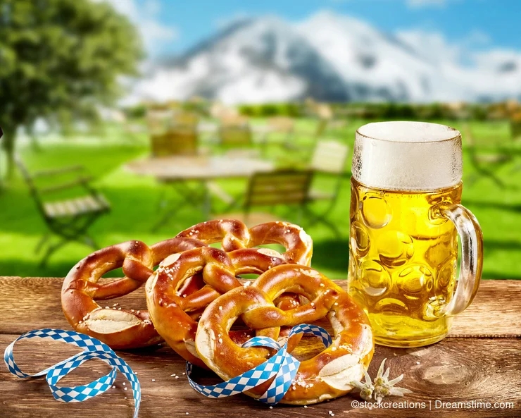Dreamstime's tweet image. How dirndls, lederhosen, and rituals come together at Oktoberfest 🍻
dreamstime.com/blog/tradition…
#Oktoberfest #Bavaria #Dirndl #Lederhosen #GermanTradition #FestivalVibes #BeerCulture