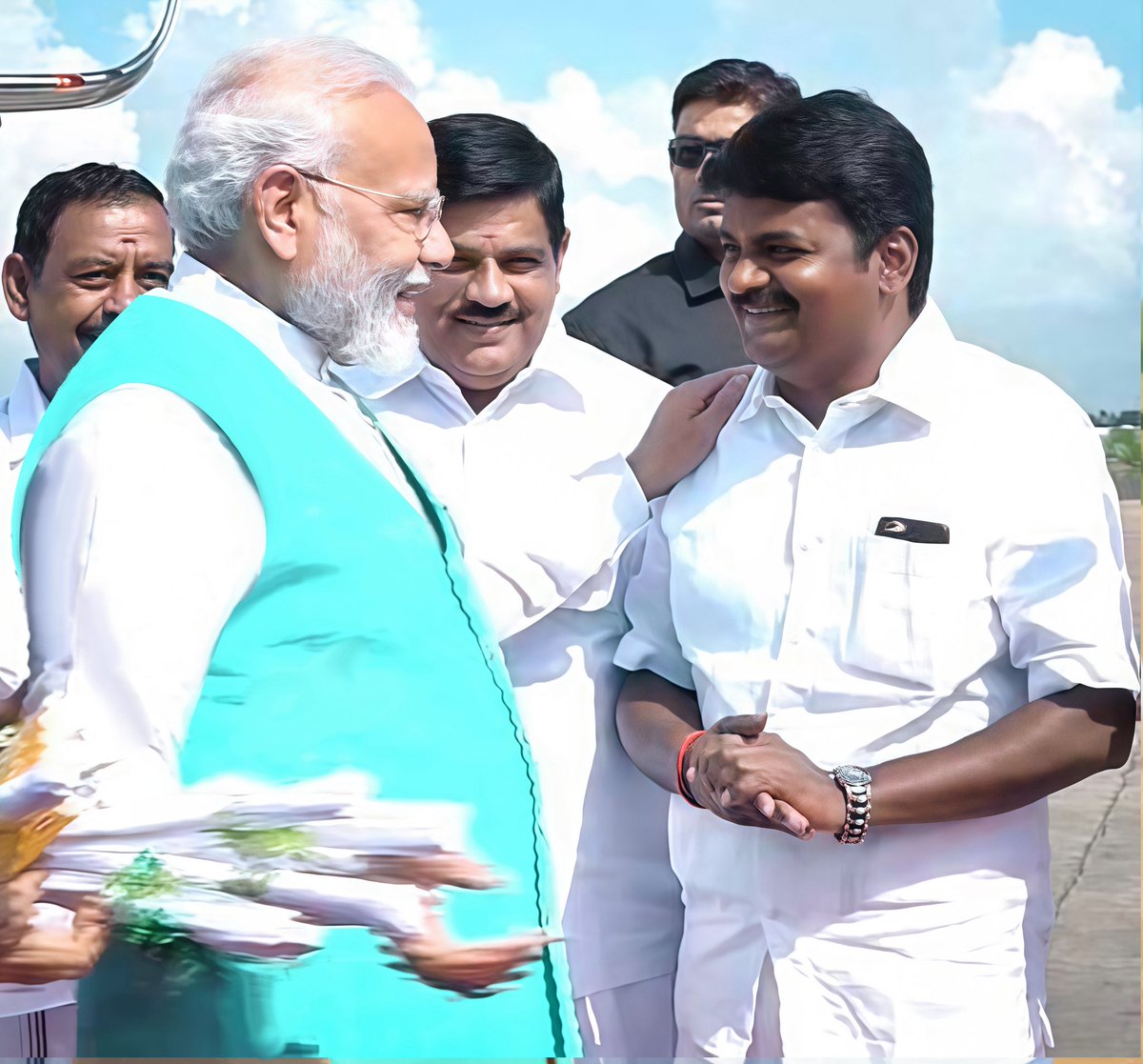 Heartfelt birthday wishes to our Hon’ble Prime Minister Thiru <a href="/narendramodi/">Narendra Modi</a> Avl.

Your leadership has instilled confidence, steering the nation on a path of growth and pride.

Wishing you good health and enduring strength to guide our nation towards greater glory. 💐