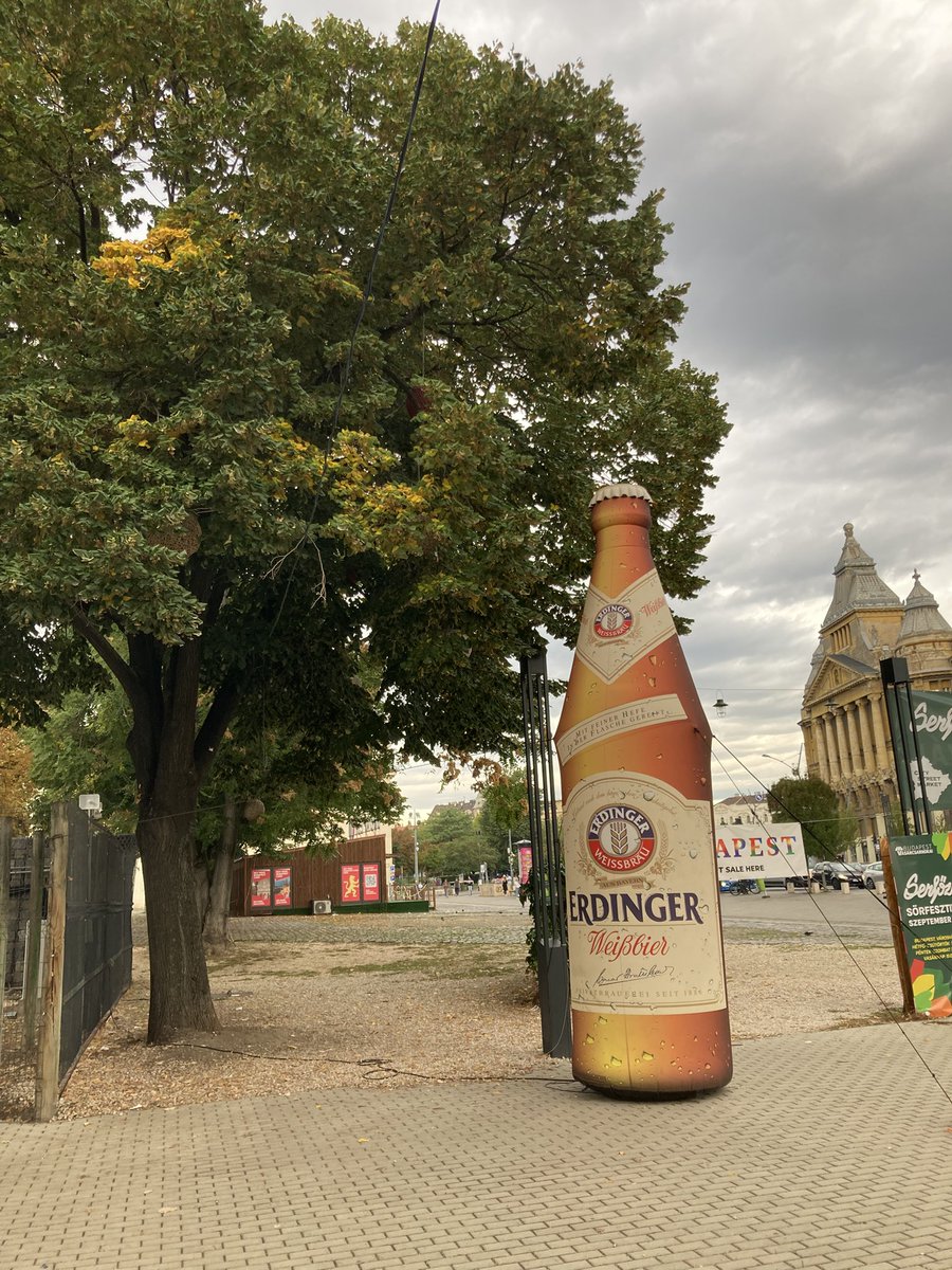 Sonja App (@sonjaapp) on Twitter photo Alles Gute zum Geburtstag <a href="/whiskersmouse/">𝕎𝕙𝕚𝕤𝕜𝕖𝕣𝕤 𝕄𝕠𝕦𝕤𝕖 🧀</a> und viele Grüße aus Budapest - wie man sieht, ist die bayerische Kultur auch hier sehr präsent. 😉 Bis bald Alles Gute zum Geburtstag <a href="/whiskersmouse/">𝕎𝕙𝕚𝕤𝕜𝕖𝕣𝕤 𝕄𝕠𝕦𝕤𝕖 🧀</a> und viele Grüße aus Budapest - wie man sieht, ist die bayerische Kultur auch hier sehr präsent. 😉 Bis bald