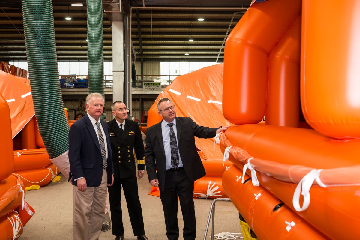 BAESystemsAus's tweet image. Liferaft Systems Australia joins the Hunter Class Frigate Program 🤝⚓️

The Hobart-based SME will supply their world-leading Marine Evacuation Systems for the Royal Australian Navy’s first three Hunter class anti-submarine warships.

📰 baes.co/iYTH50WXT14