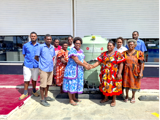 unwomenpacific's tweet photo. #Vanuatu 🇻🇺 | Months after the Dec 2024 quake, recovery continues! @UN_Women’s #MarketsforChange project, working closely with Shefa Provincial Govt, is restoring damaged markets, providing soft furnishings &amp; improving access to water at Emua Market💧  🫱🏽‍🫲🏾 @UNDP_Pacific @dfat https://t.co/BJobLJvVc9