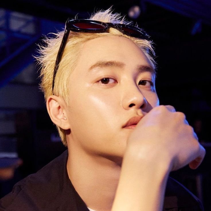 hourly kyungsoo tweet media