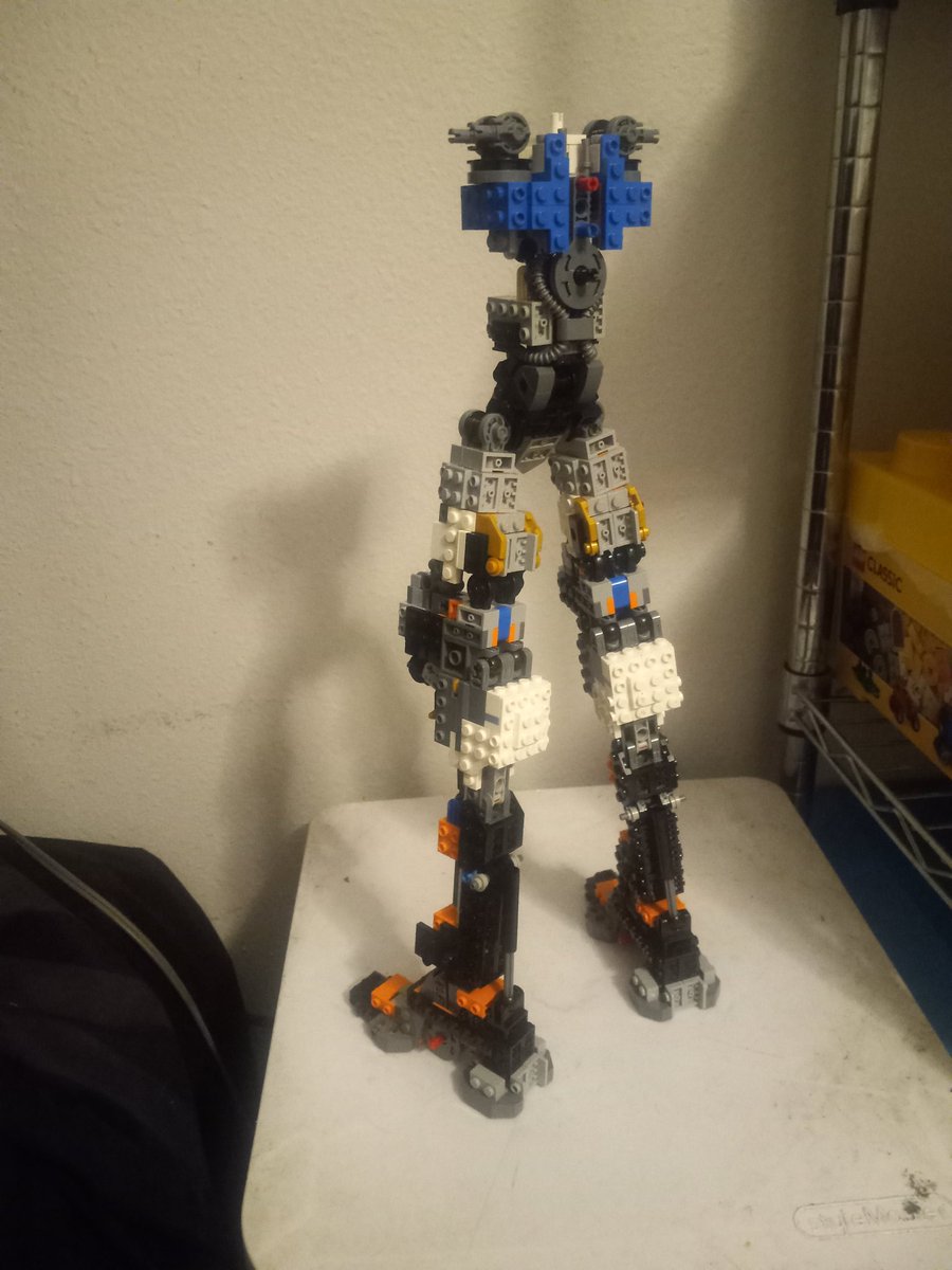 Voidbricks's tweet image. Just little project with lego ninjago titan mech 3 out of four