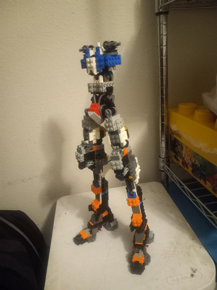 Voidbricks's tweet image. Just little project with lego ninjago titan mech 3 out of four