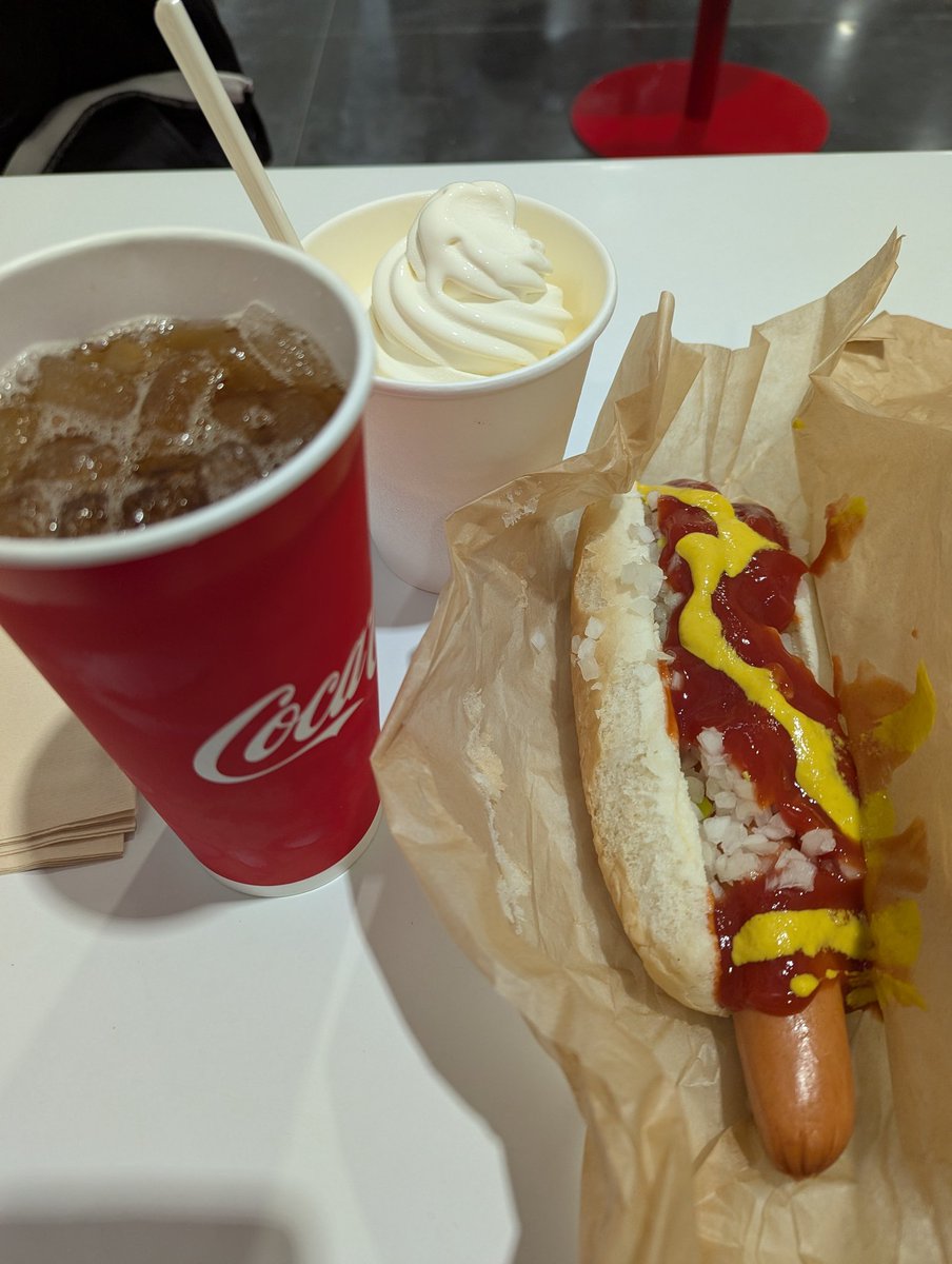 お昼ご飯✨
コストコ☺