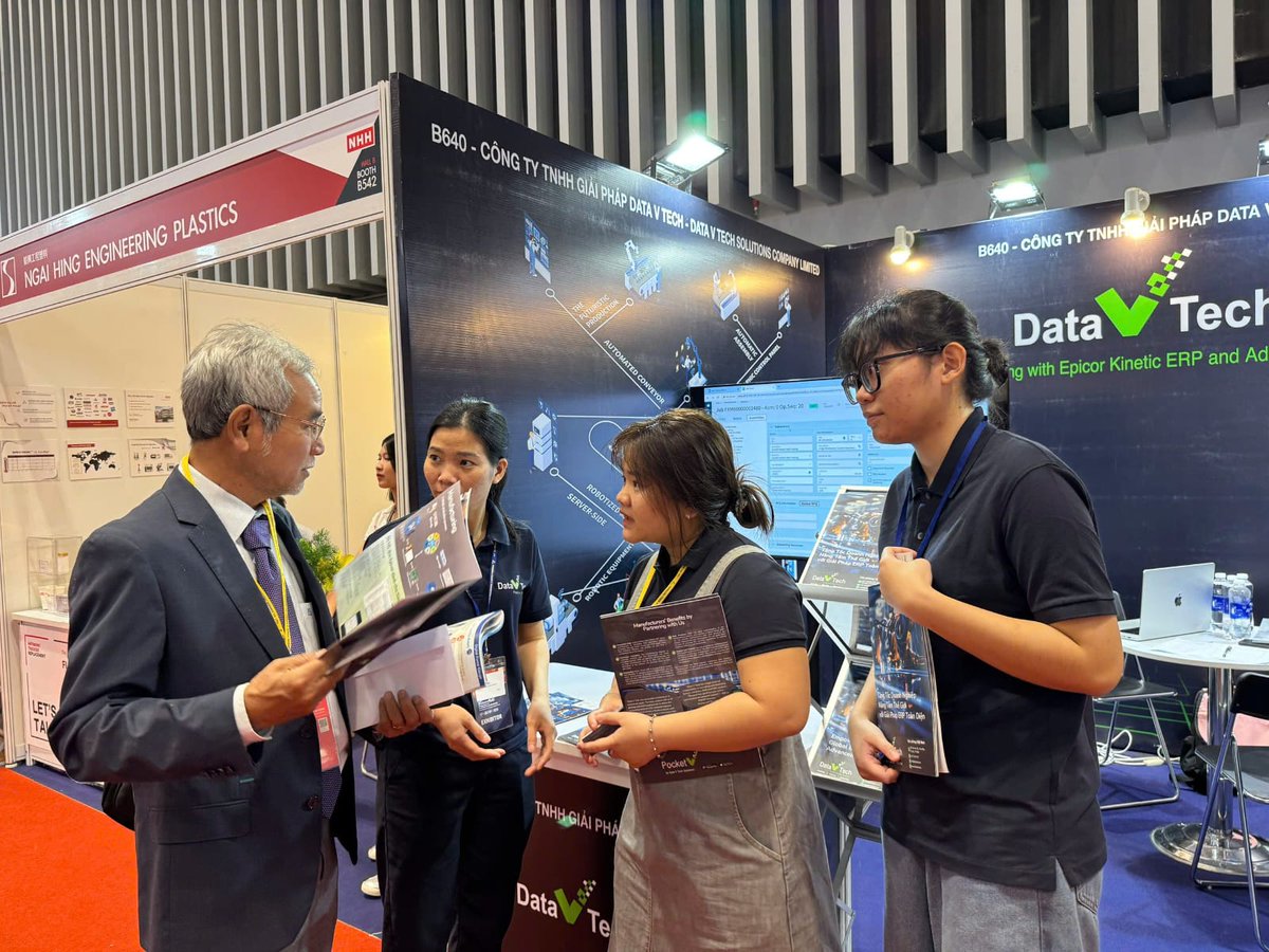 DataVTech's tweet image. Day 1 at #VietnamPlas2025 – The 23rd Vietnam International Plastics & Rubber Industry Exhibition is officially underway!
At Booth B640, we’re proving that smart #manufacturing isn’t just a buzzword—it’s the upgrade your #plastics & rubber operations didn’t know they were craving
