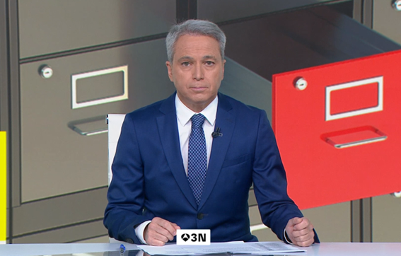 atresmediacom's tweet photo. #Audiencias I

📺 Los informativos de @antena3com siguen a la cabeza de LO+VISTO en TV

🏆 @A3Noticias 1, IMBATIBLE en la sobremesa con +2 M, un 22,3% y 3.010.000 espectadores únicos

🏆 @A3Noticias 2, LÍDER en la noche con +1,9 M, un 18,1% y +3,1 M de espectadores únicos https://t.co/ihRA7T6cEl