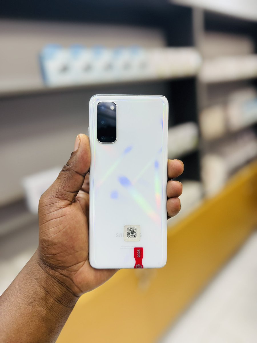 TooThpasTe tweet media