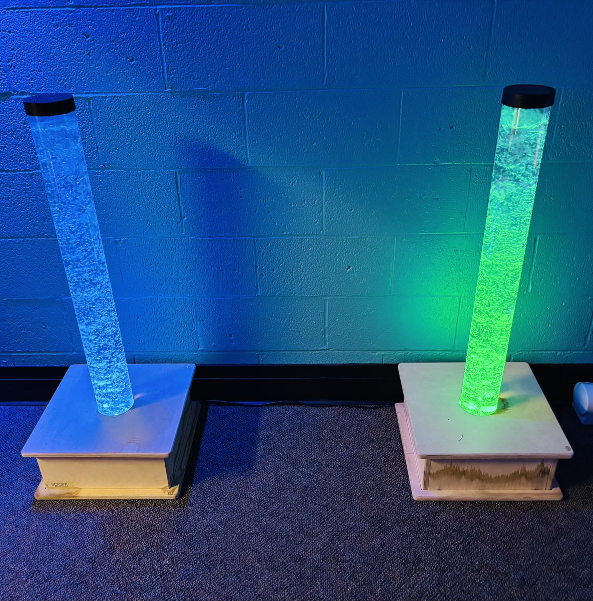 cmurpl's tweet image. We are so excited to have completed all the upgrades and renovations to our Multi-Sensory Room in Finch! New furniture, lighting, wall decoration and interactive elements! FRESHENING FINCH! 🔥👆 @cmuniversity @cmuehs @cmualumni