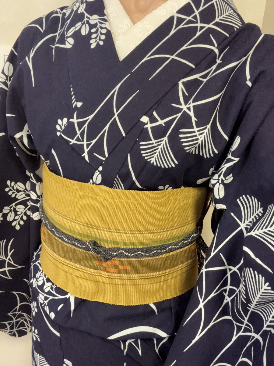 "遠い山なみの光"を見てきた🎶映画館は涼しくて綿コーマ浴衣でも快適😁
帯を替えて食材を買いに行こうとしたが暑くて断念😆

<a href="/kimonosousou/">着物仕立て装々</a> さん、攻めた裄出しに感謝です❣️
稲穂🌾の帯で秋っぽく

#sakura着物2025 47