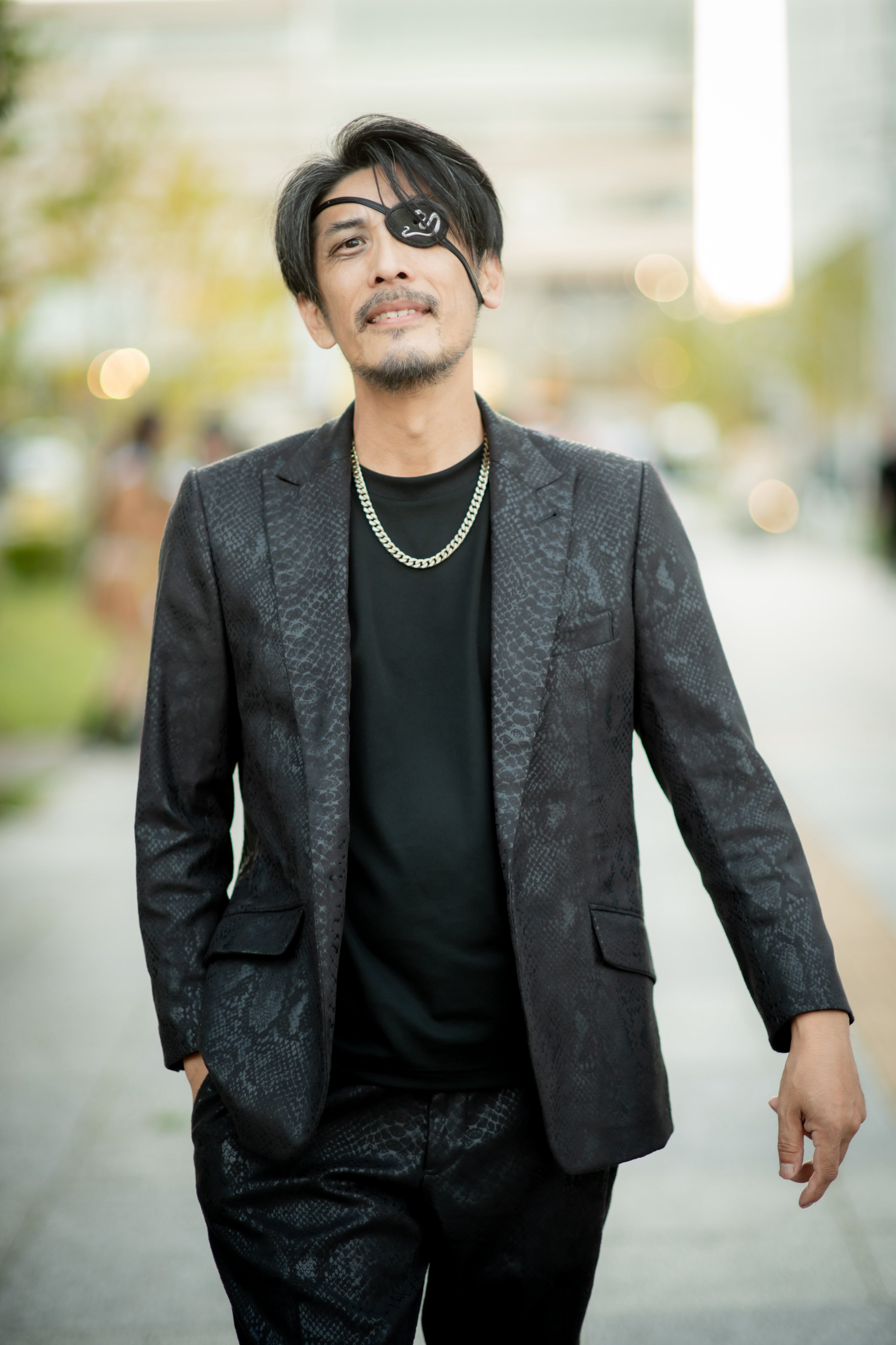 真島吾朗　傘 真島吾朗 傘 Amazon.co.jp: 龍が如く 真島吾朗 長傘 58cm