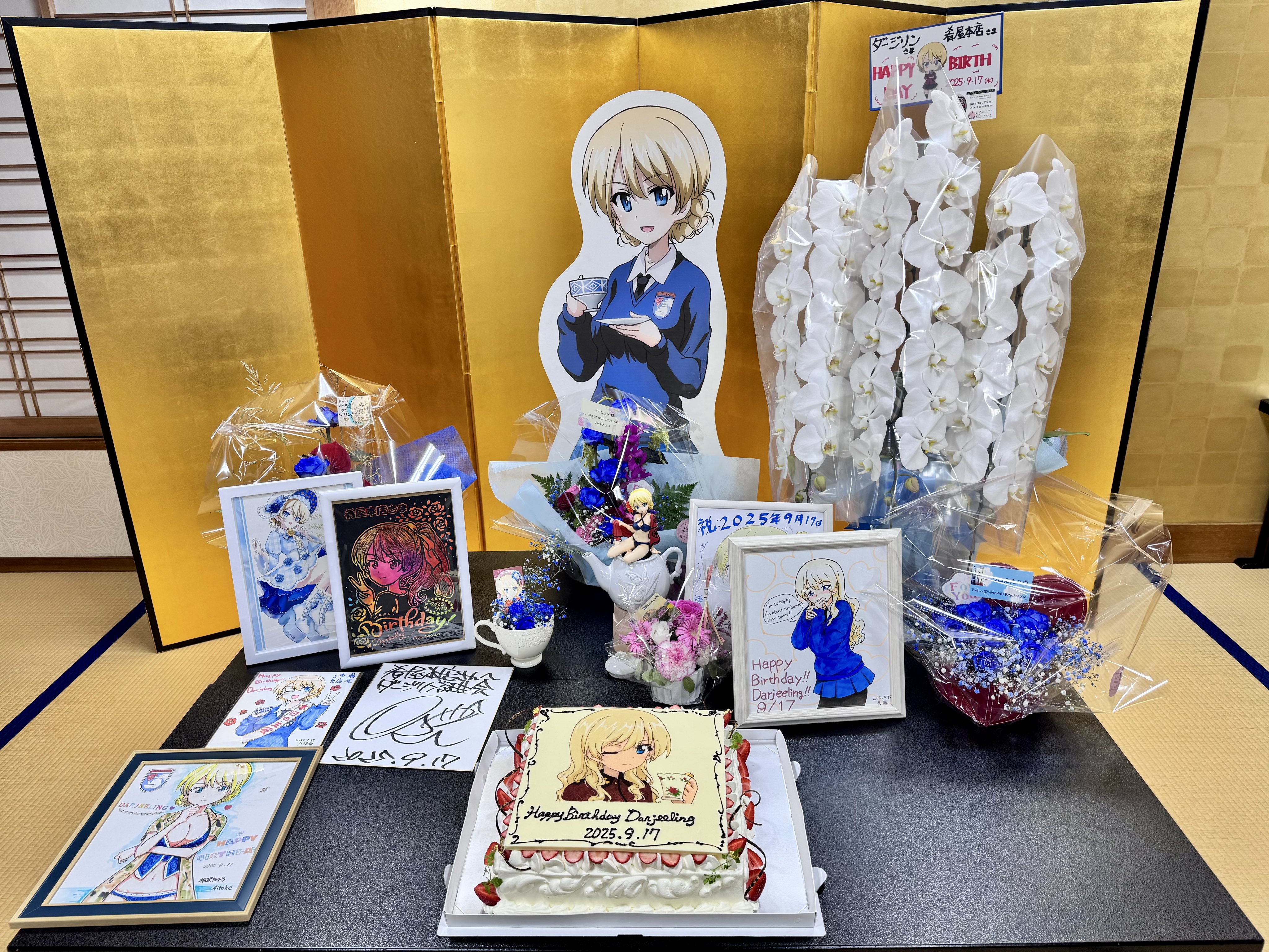 R♡様✩⋆確認専用ページ バースデーケーキ 丸写真ケーキ 苺×フランボワーズ 4号(3~4名様向け) （Cake.jp