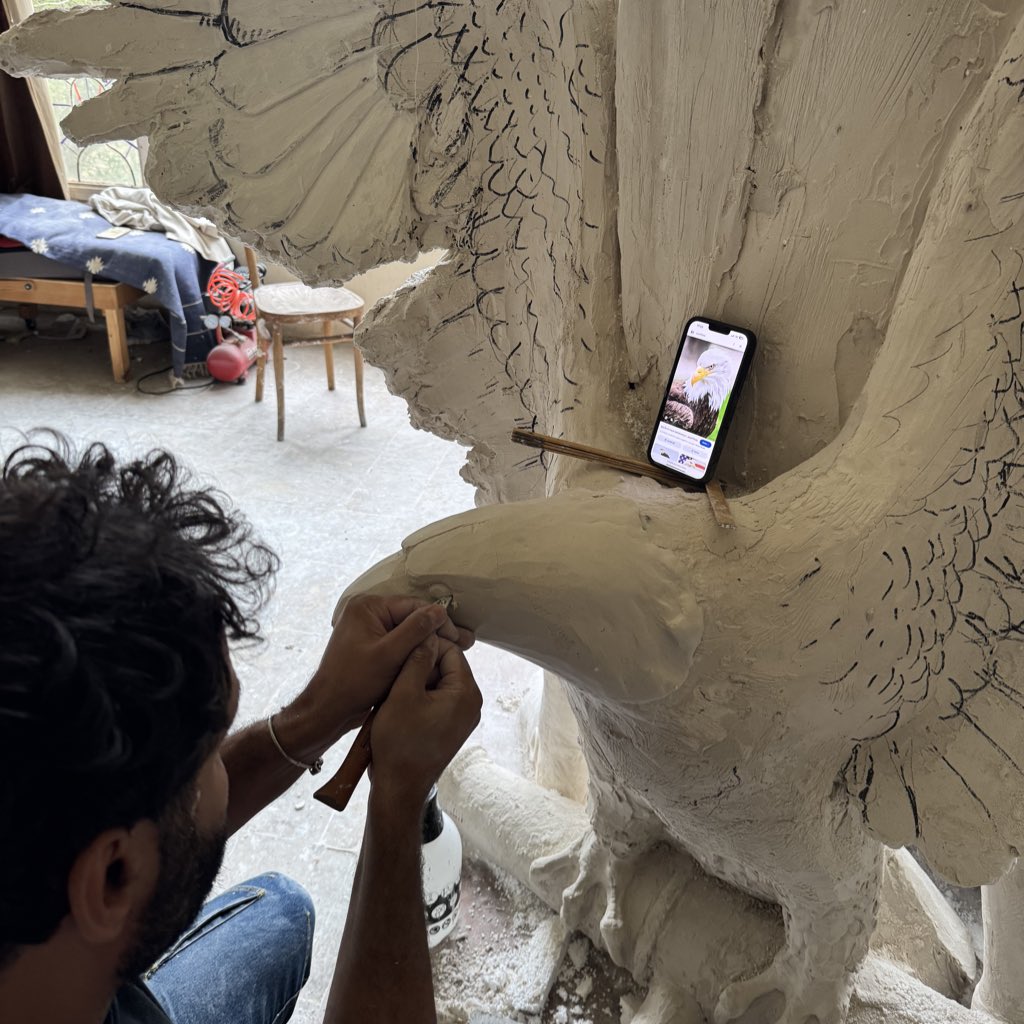 MoMonuments's tweet image. before computers and rockets, hardware meant statues