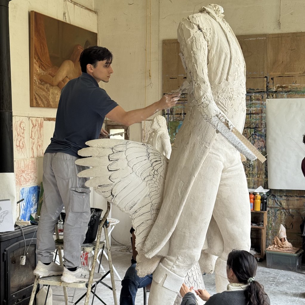 MoMonuments's tweet image. before computers and rockets, hardware meant statues