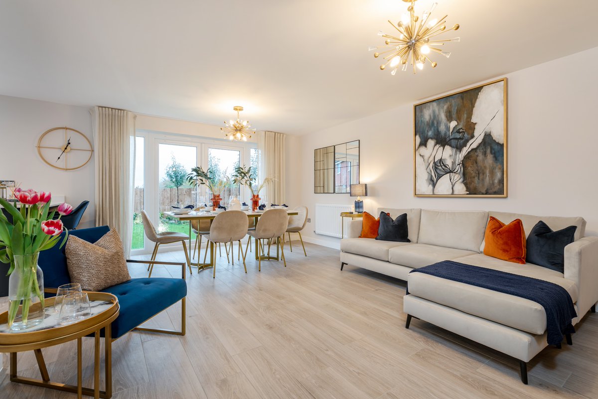 MillerHomesUK's tweet image. Ever wondered what it’s like to live in a show home? In #Teesside, you can!

🏡 4-bed Sherwood at Woodcross Gate, Normanby – £340k incl. £20k extras
🏡 5-bed Thetford at Beckside Manor, Ingleby Barwick – £460k incl. £25k extras

Styled to perfection.
 millerhomes.co.uk/locations/nort…