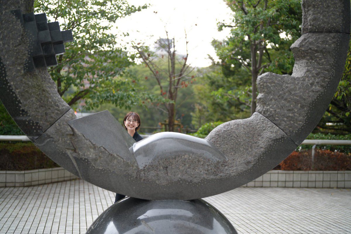 都庁-新宿駅間で通年運行(土日祝)してる
自動運転バスはどうなったかな？

と思っていたら

工事と車両リニューアルの関係上
8月-10月は一時運休していた

4年後
都庁の豆知識おばけになってると
冗談を言っていたが

職員さんと会話してると
これは私のが詳しいかも
と心の中で思う瞬間が既に出てきた