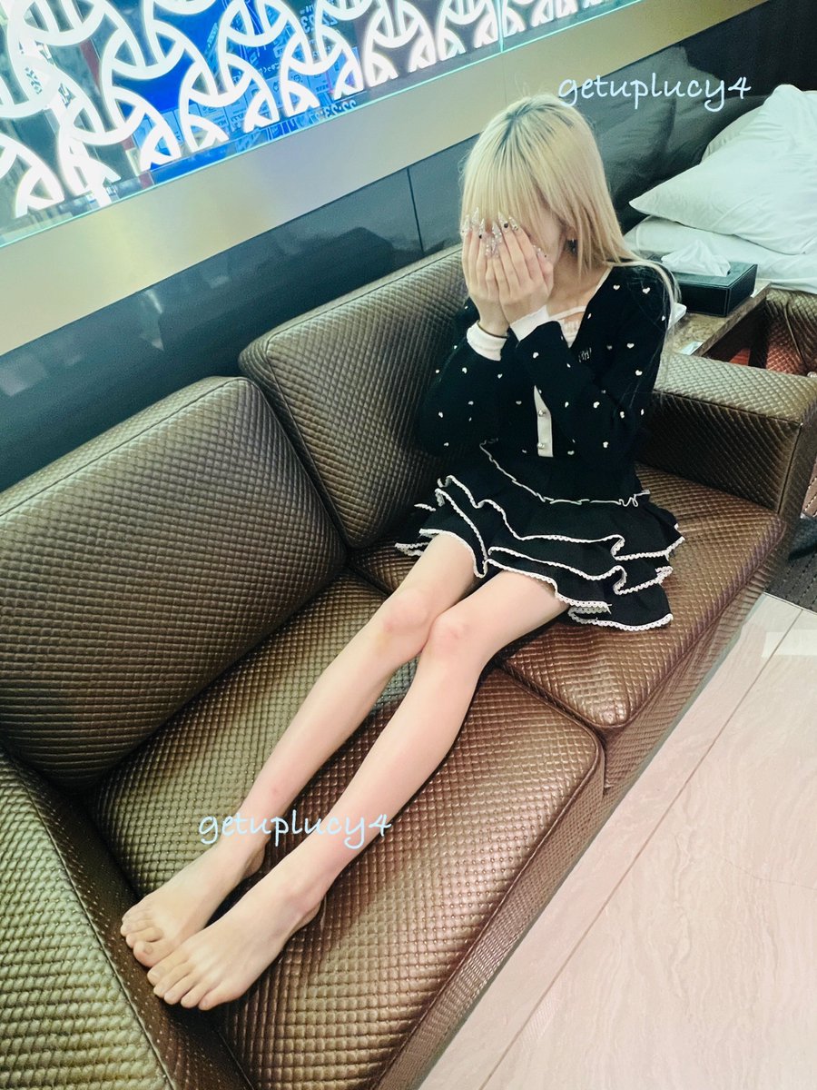 ゆいさん改め、ゆあさんにお会い頂きました！

復活直後でチャンス😎仕事を上司にブン投げた甲斐あり😊

スペ以上のスレンダーさんで写真からも足の綺麗さが溢れてる。

お目目クリクリの可愛い系で反応も可愛い。髪の毛は今日は長いけど、気分で様々らしいです👍

隠しておきたかったけど…(´・ω・｀)