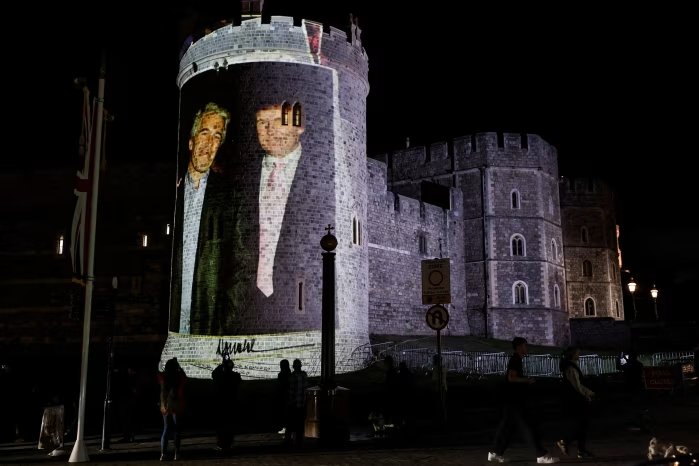 Police make 4 arrests after Trump-Epstein photo beamed on Windsor Castle ft.com/content/468758… via @ft