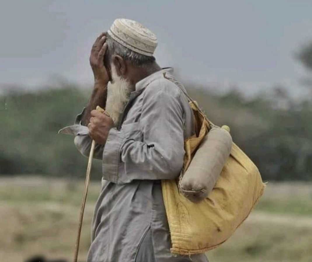 Mazhar_Dhariwal's tweet image. ماڑے دا بس زور اے اینا
ماڑا کھل کے رو لیندا اے

ذوالفقار قریشی