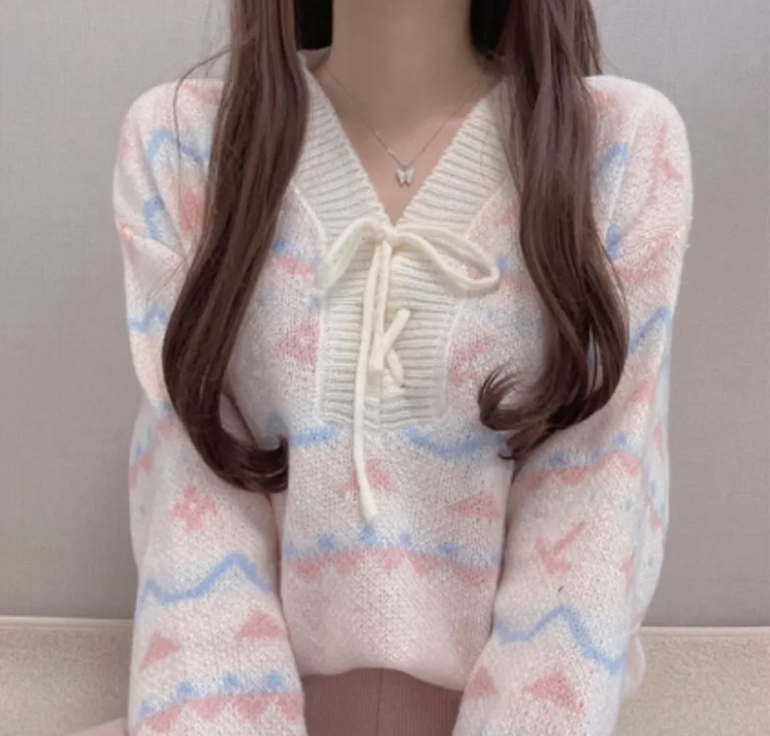 ♡V-Neck Lace-Up Striped Sweater♡

🍡Discount Rewards Code: CHERUB99🍡

🌸yesstyle.com/en/jvl-v-neck-…🌸