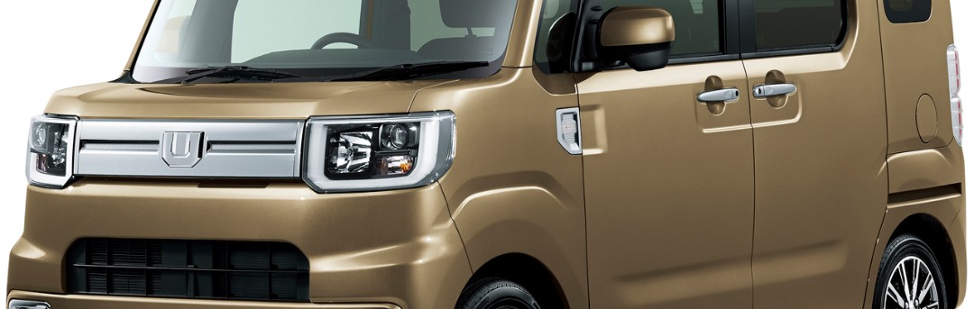manta0717's tweet photo. 車検のついでに査定してくれるとのこと。生産中止だから？2回目の車検で、145万円で購入した軽自動車が135万円だとー！・・・売ろうかな？
(@_@) https://t.co/cAj81MpBIx