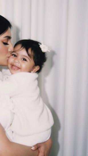 3ffrra1's tweet photo. Baby me &amp; I ❤️ https://t.co/aVuAFDEuxf