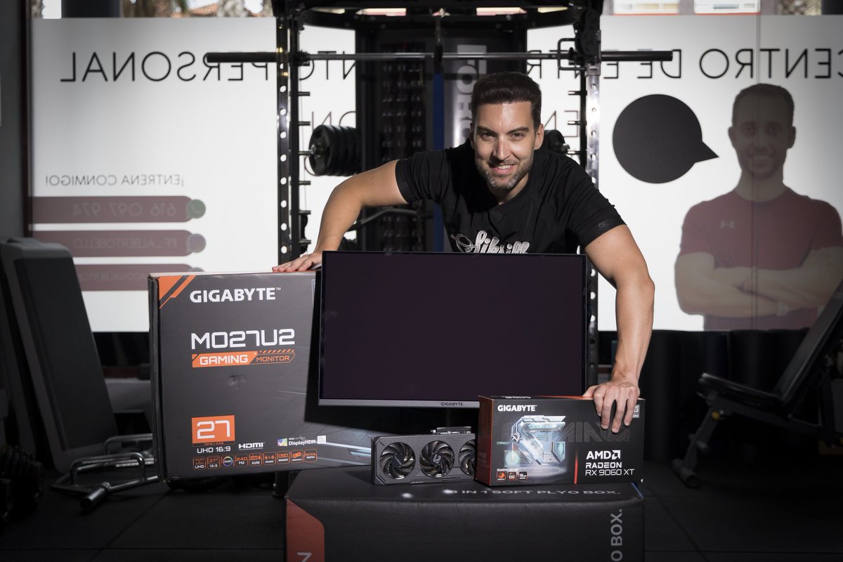 Nuevo Monitor y nueva gráfica!!
Te lo cuento todo 
aquí➡️youtu.be/C9nMbvJzBug?si…

✅MONITOR GAMING: neobyte.es/gigabyte-mo27u…
✅GRÁFICA: neobyte.es/gigabyte-radeo…

Gracias una vez más a <a href="/aorus_es/">AORUS España</a> 

#Publi #Aorus