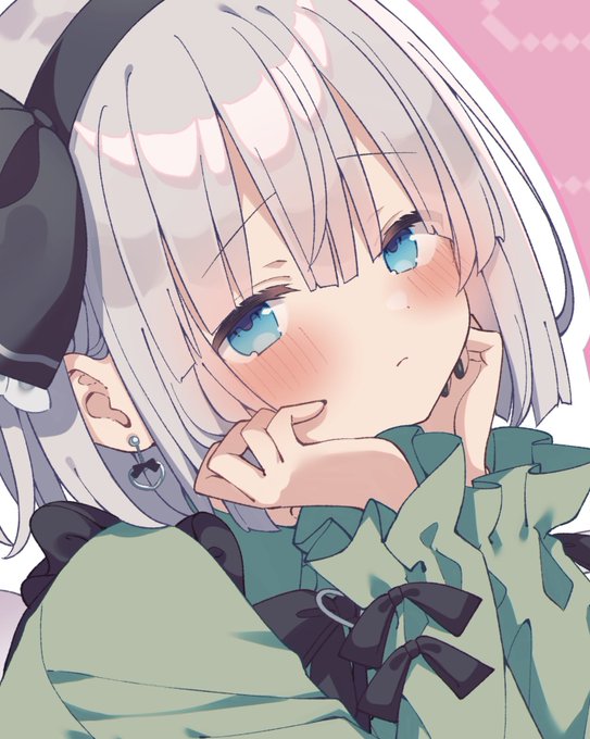 実は今回の絵、おめめのパターンがもう一個あるんですけどそっちも捨てがたくて・・・!どっちの方が好きです?🤔
←採用したやつ   きゅるゅるのやつ→ 