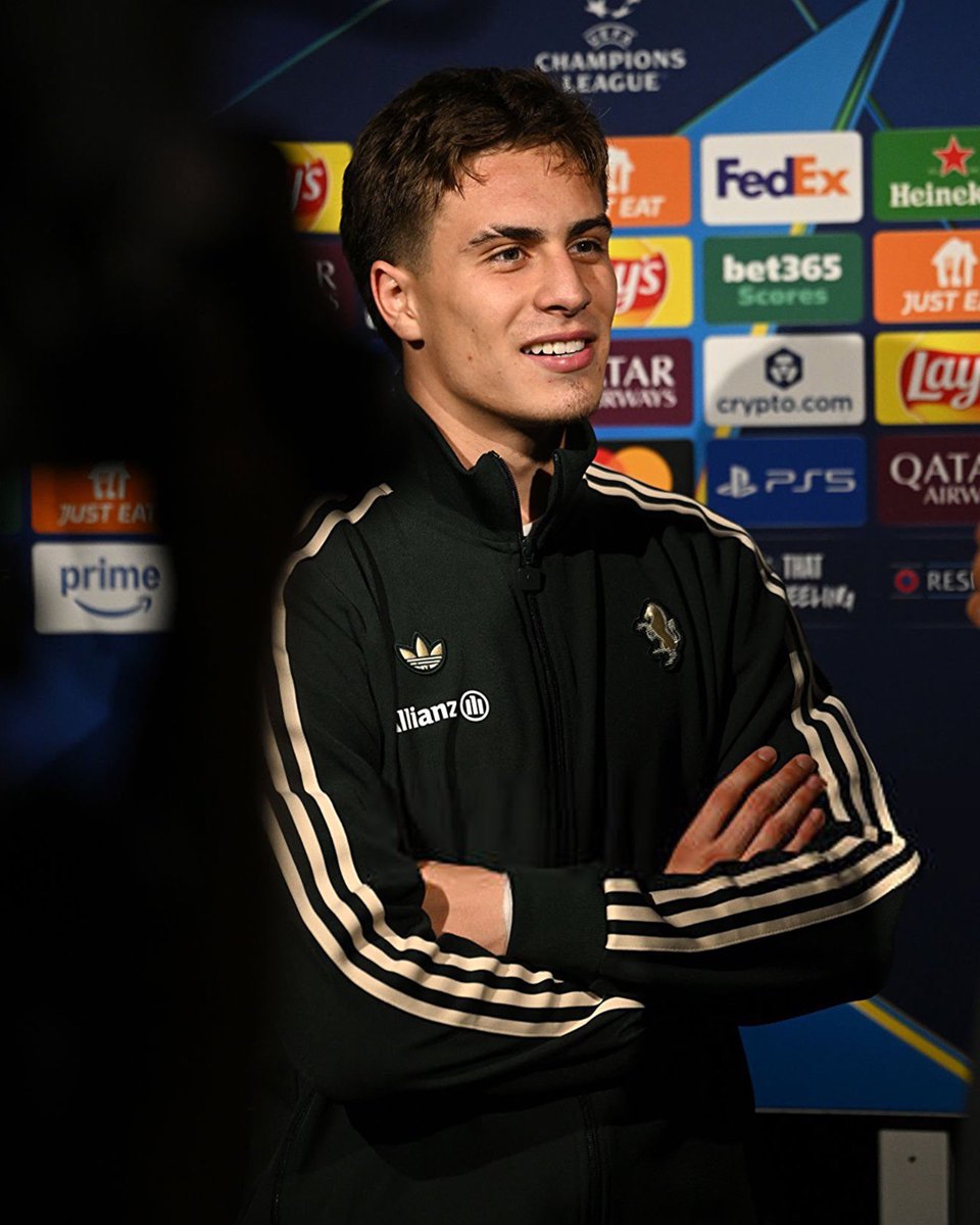 🚨 Kenan Yıldız va prolonger avec la Juventus jusqu’en 2030 ! 

Son salaire va passer de 1,5M à 6M/an. 

[ <a href="/LaStampa/">La Stampa</a> ]