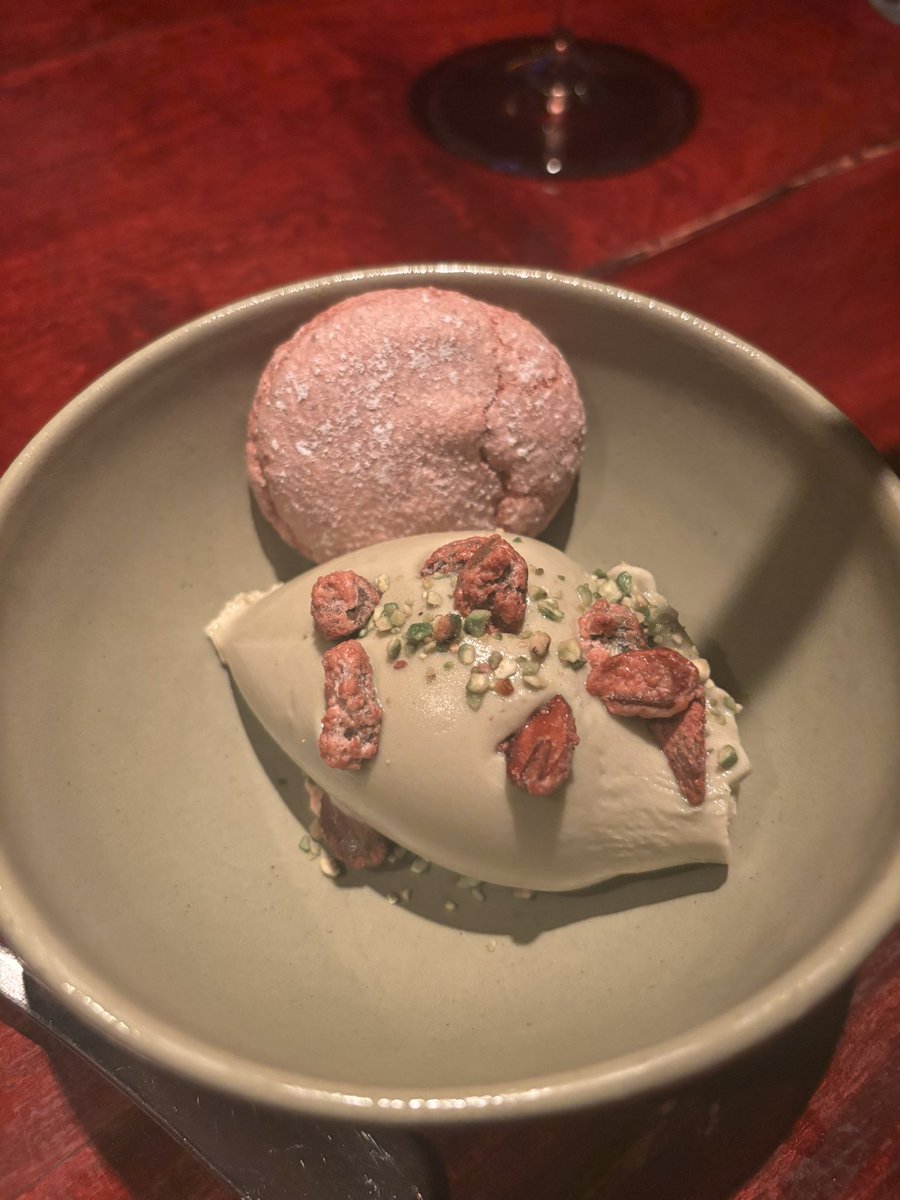 SebaMuliere's tweet photo. Ayer en Anchoita

Excelente el tartare y las papas https://t.co/QMUV0vCjCr