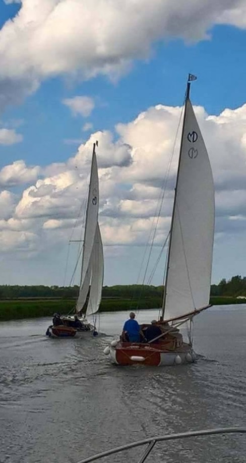 It's nearly that time of year again, the Barton Charter Regatta - 04-11 October 25.  Race Days:  Monday to Thursday.  Lots of racing and socialising to be enjoyed!  Only got a day to spare, but would like to experience it, ask about our day experiences.  

marthamboats.com