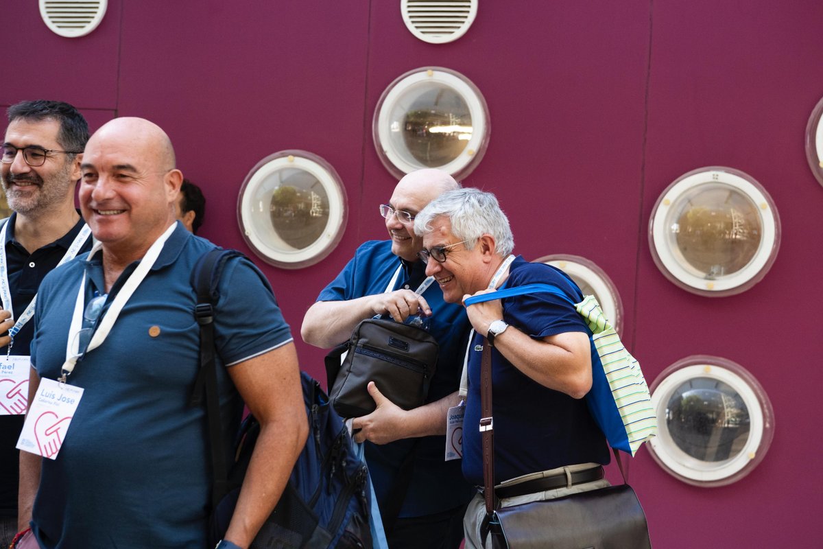 Momentos de relax😌 en el Doctoral Colloquium de #AEMARK25