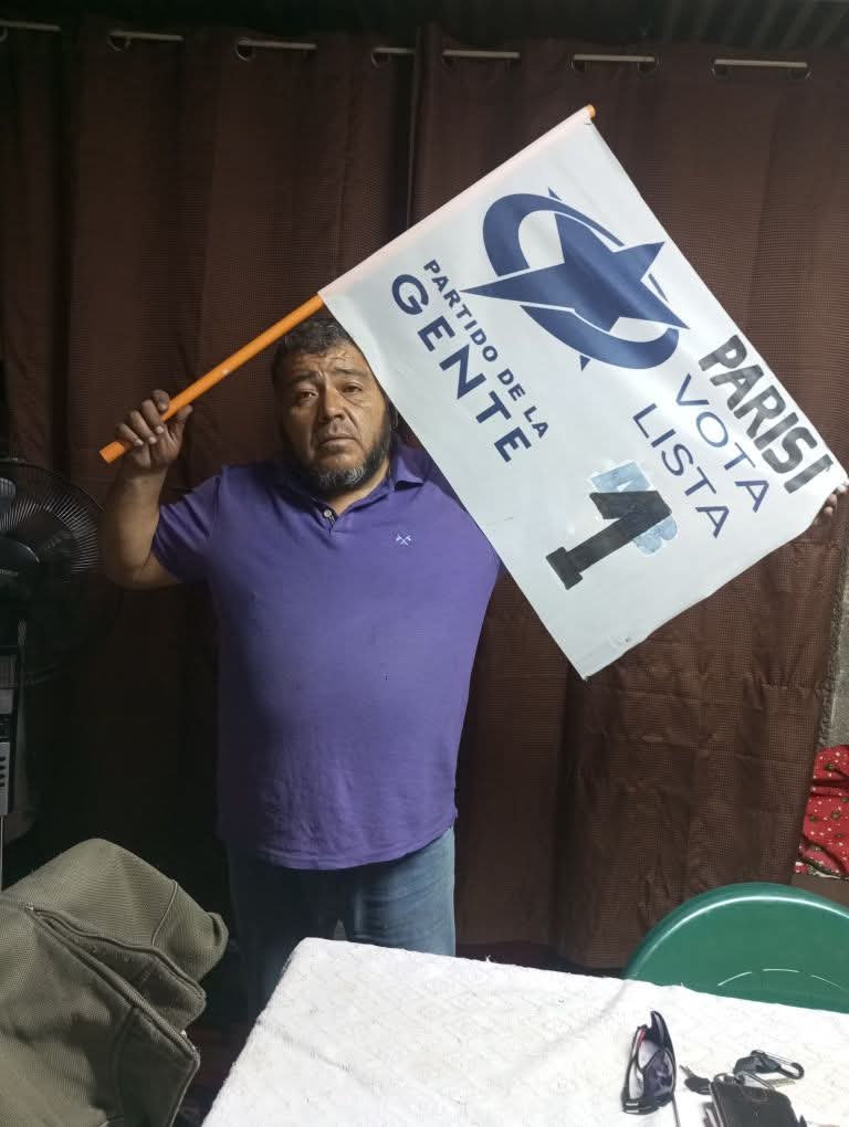 Hoy comienzan las campañas. De nuestra candidatura no verás los miles de birgadistas pagados de Jara. No veras los enormes escenarios millonarios de Kast. Tampoco nos escucharás con las millonarias campañas de medios de Matthei. Pero si verás personas comunes y corrientes