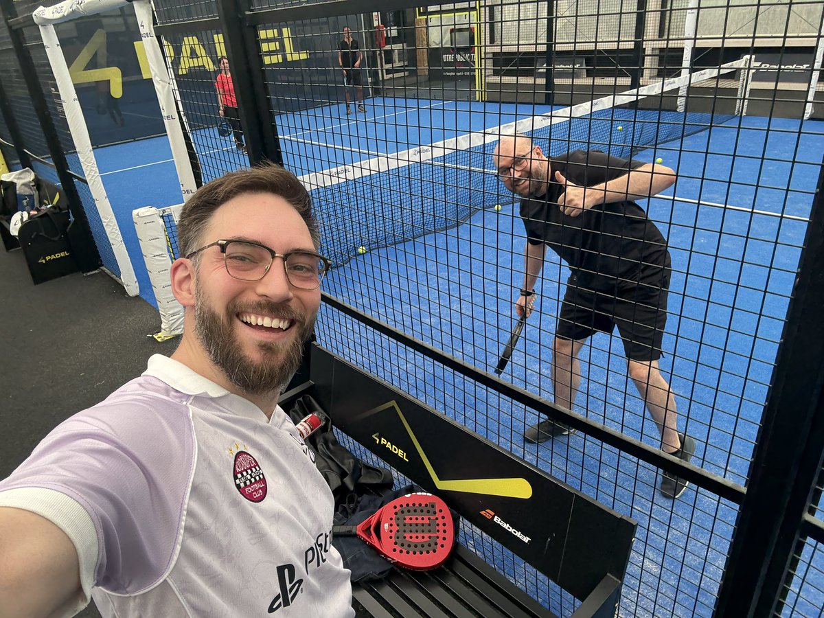 Hop ! Retour au Padel ! On reprend sérieusement !
On était même en live sur Twitch !