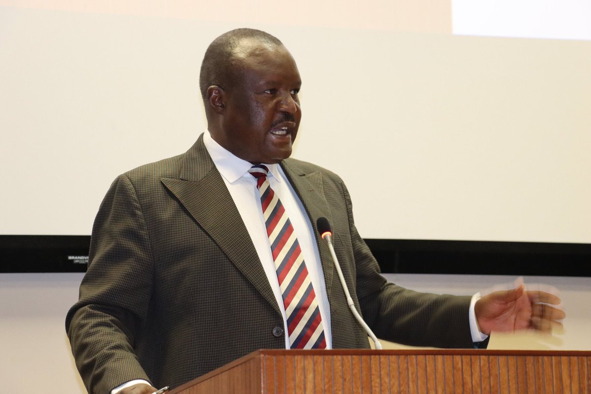 AfrikParliament's tweet image. The President of the Pan-African Parliament (PAP), H.E. Chief Fortune Charumbira, has described civil society as a vital pillar of democracy, likening it to an “informal Parliament” that complements the work of elected representatives. He called for more coordinated and…