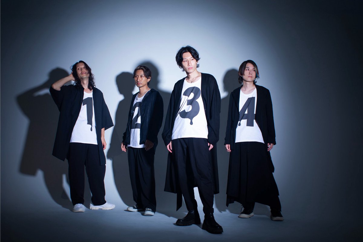 nobuyuki_satou's tweet photo. 売れそう！と思って結成した
「実の四兄弟バンド」

なんと、10年経った今も売れてません…。

SaToMansion(サトウマンション)、
なんでこんなに知られてないんでしょうか？

いやいや知ってるよーという方は「いいね」

さらに、知ったきっかけを「返信」でコメントください！ https://t.co/ktnnuhryvY
