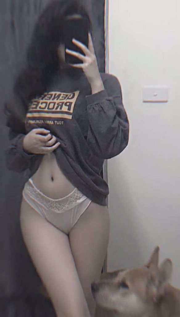 danlinh222's tweet photo. Đi chịch hog mà like??? Like là phải chịch đó nè https://t.co/rYe7s0pKr8
